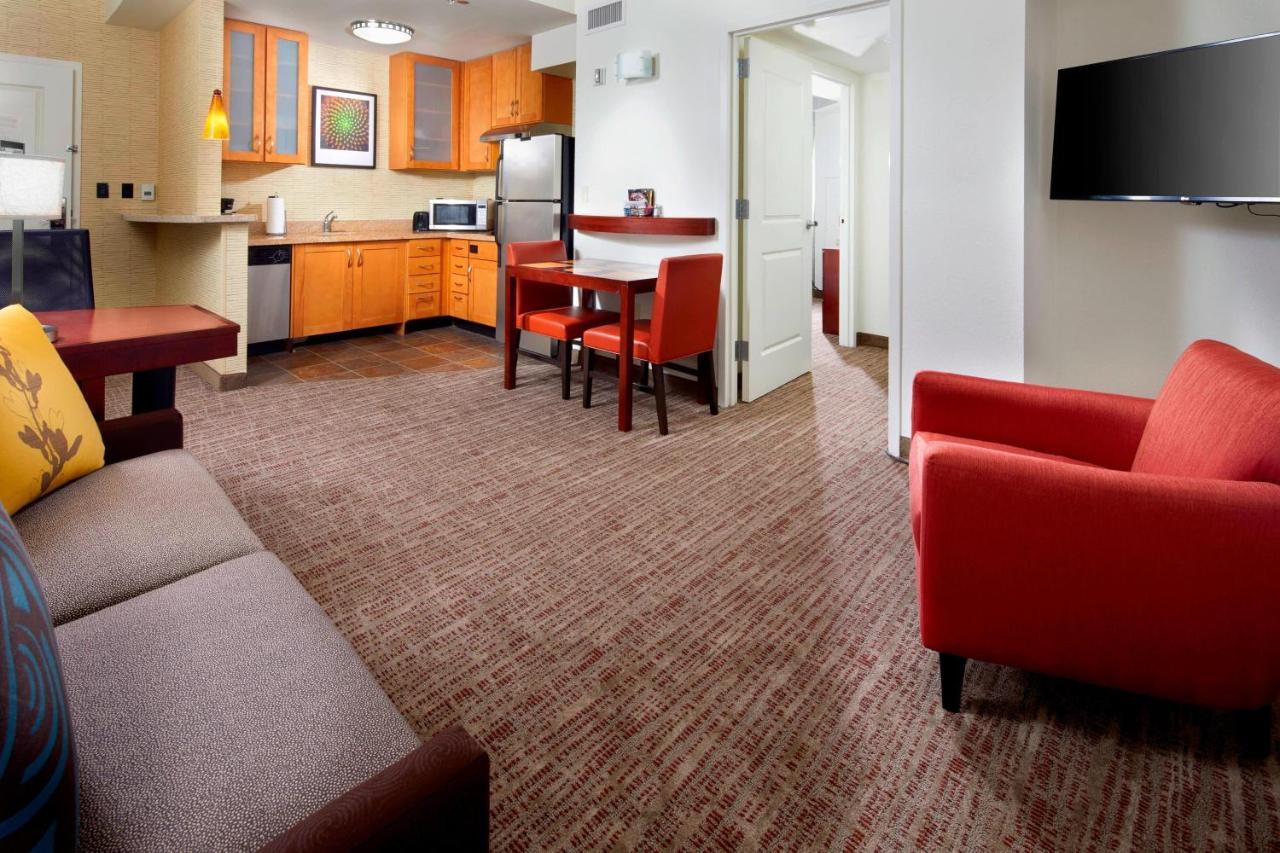 Residence Inn By Marriott San Antonio Six Flags At The Rim Ngoại thất bức ảnh